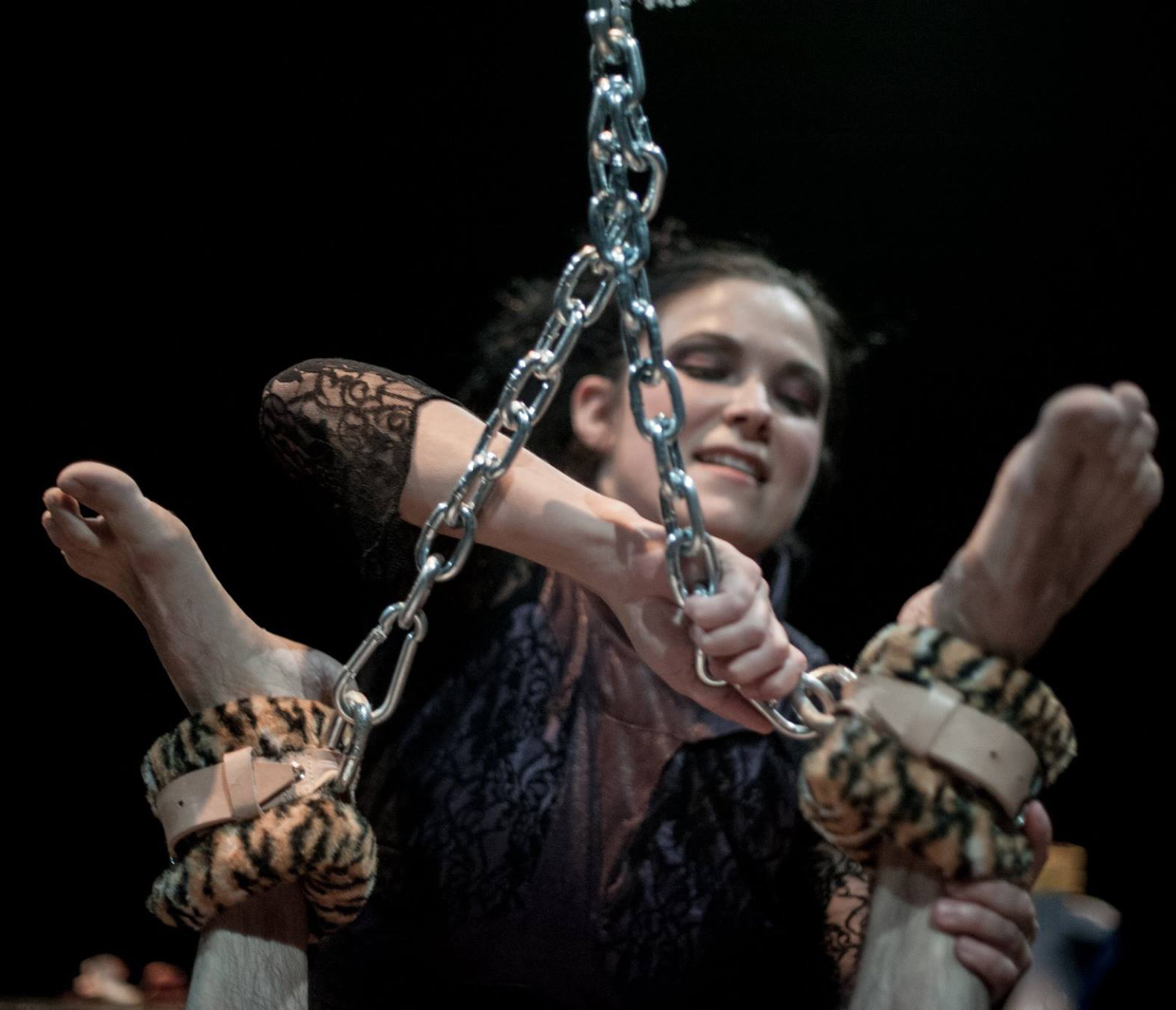 Tráfico Coprodução Baal17 e AL Teatro